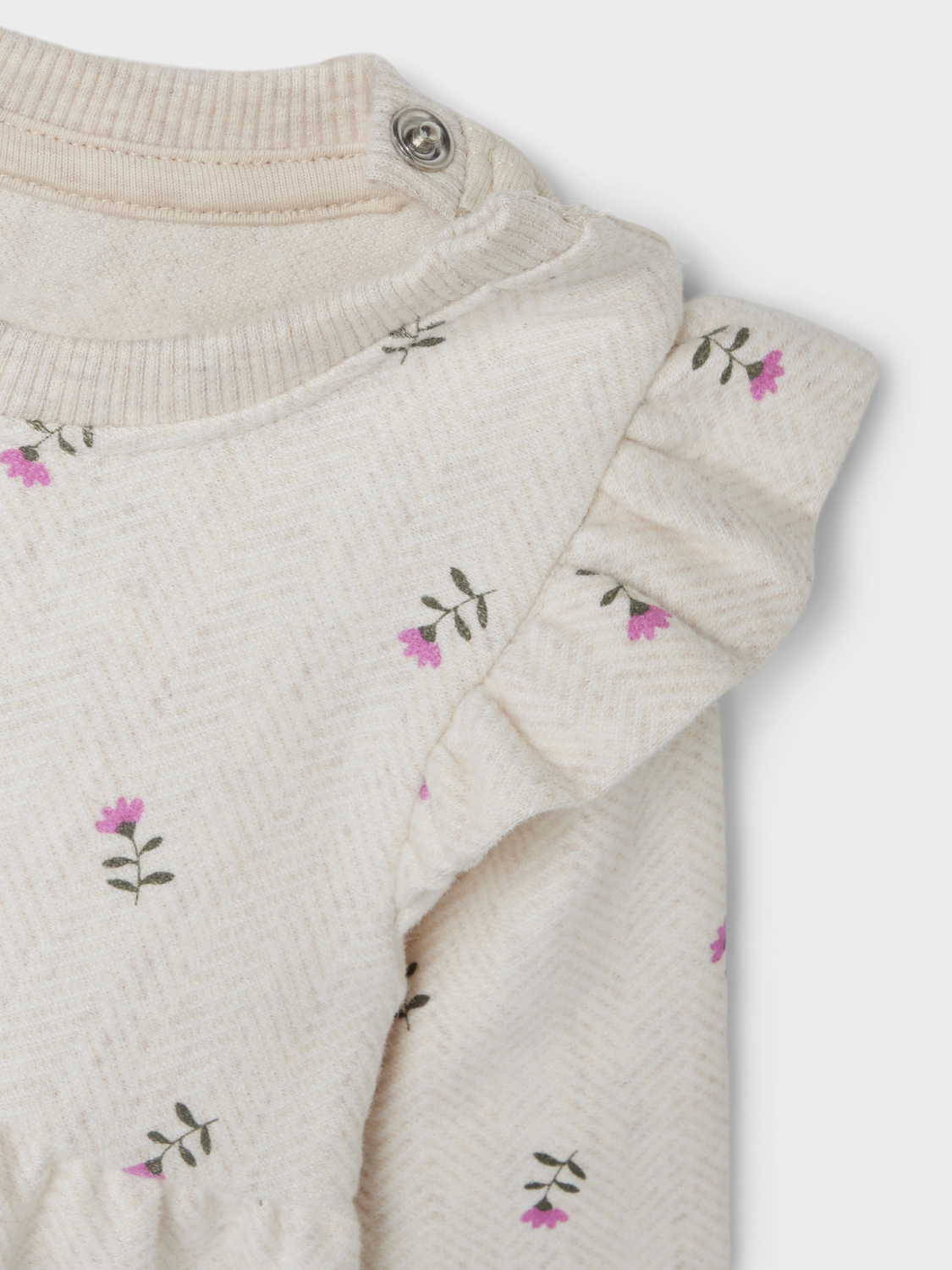 model_shot-front_full